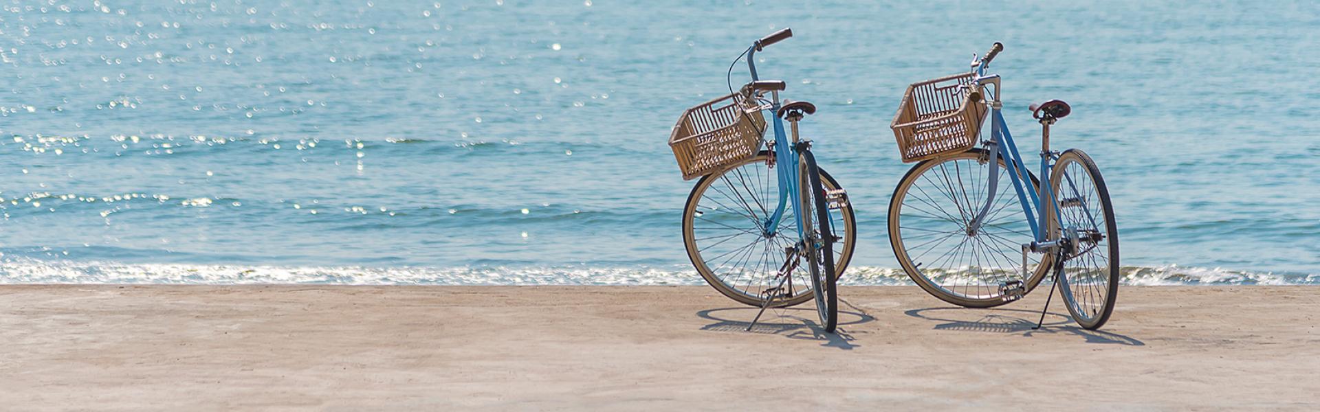 Bicicletas en la playa