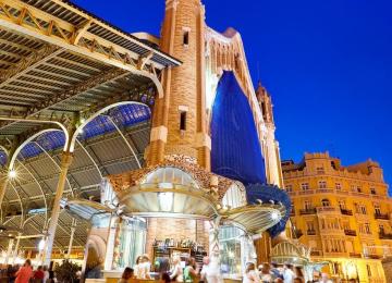 Where to buy the most authentic souvenir in Valencia