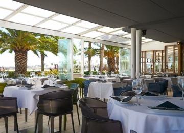 sala restaurante de hostal miramar