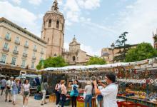 mercado de l'escuraeta puesto y clientes