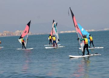 windsurf
