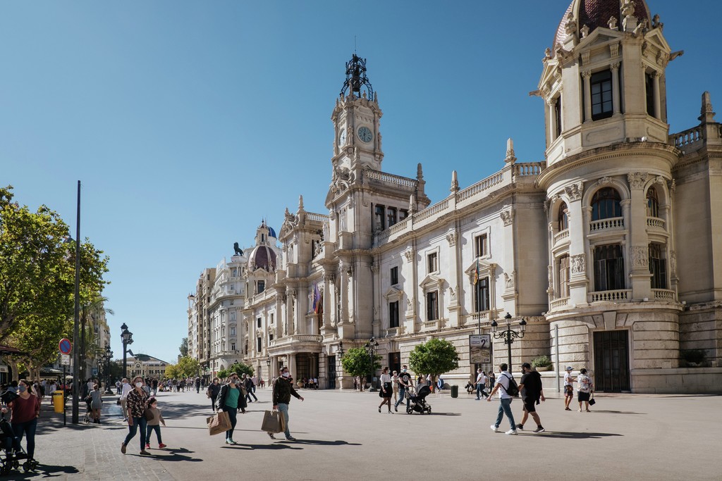 Ayuntamiento zona peatonal pasear